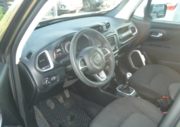 Jeep Renegade cena 68900 przebieg: 14950, rok produkcji 2019 z Krzyż Wielkopolski małe 326
